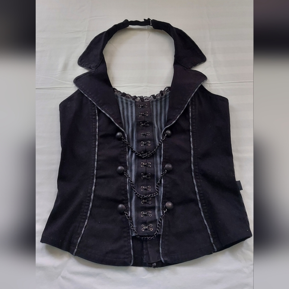Tripp Top